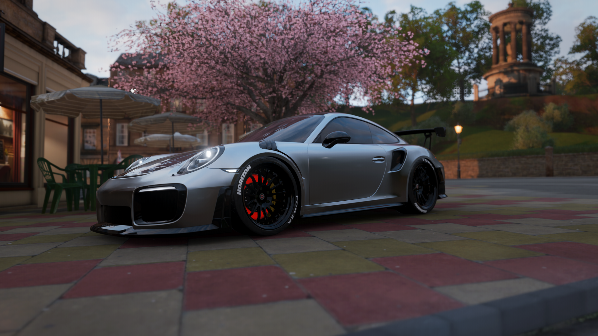 LOL赛事解说风格：分析不同解说的特点与风格，lol赛事解说能赚多少钱